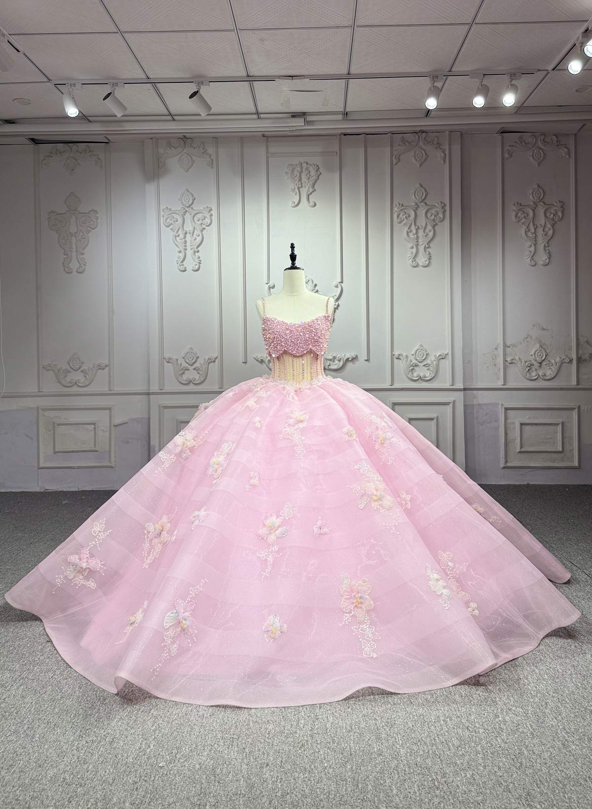 Sparkle & Shine V-Neck Ball-Gown Chapel Train Organza Wedding Dresses With Beading/Sequins/Flower(s)