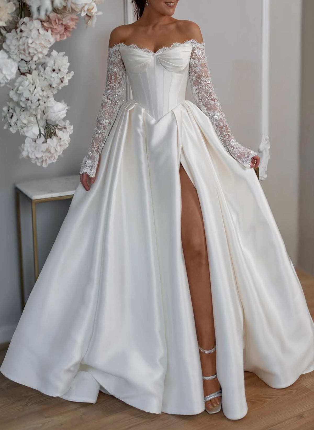 Sweetheart Off-The-Shoulder Long Sleeves A-Line Court Train Matte Satin Wedding Dresses With Lace/High Split