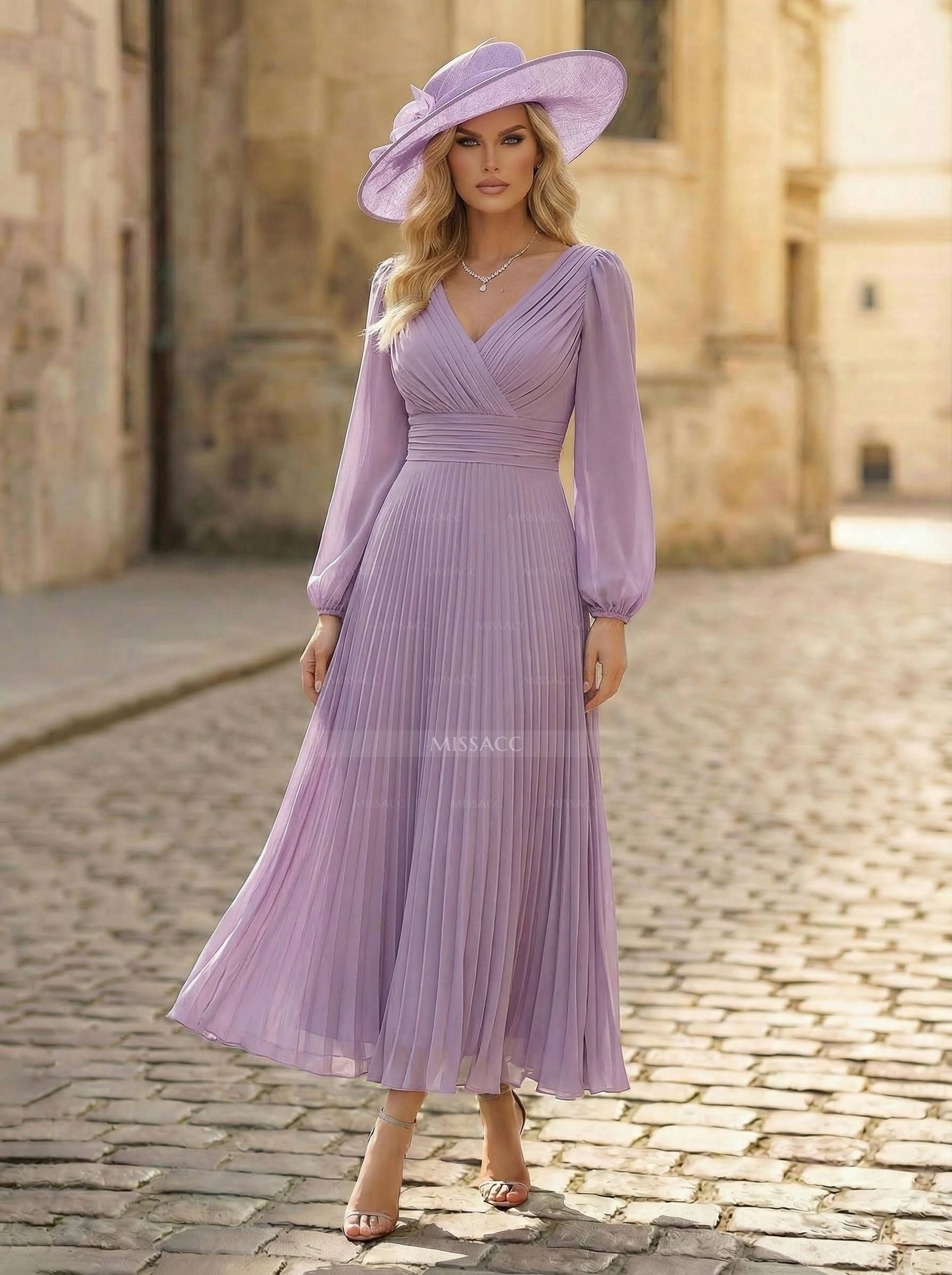 A-Line V-Neck Long Sleeves Knee-Length Chiffon Cocktail Dresses With Pleated Bubble Hem