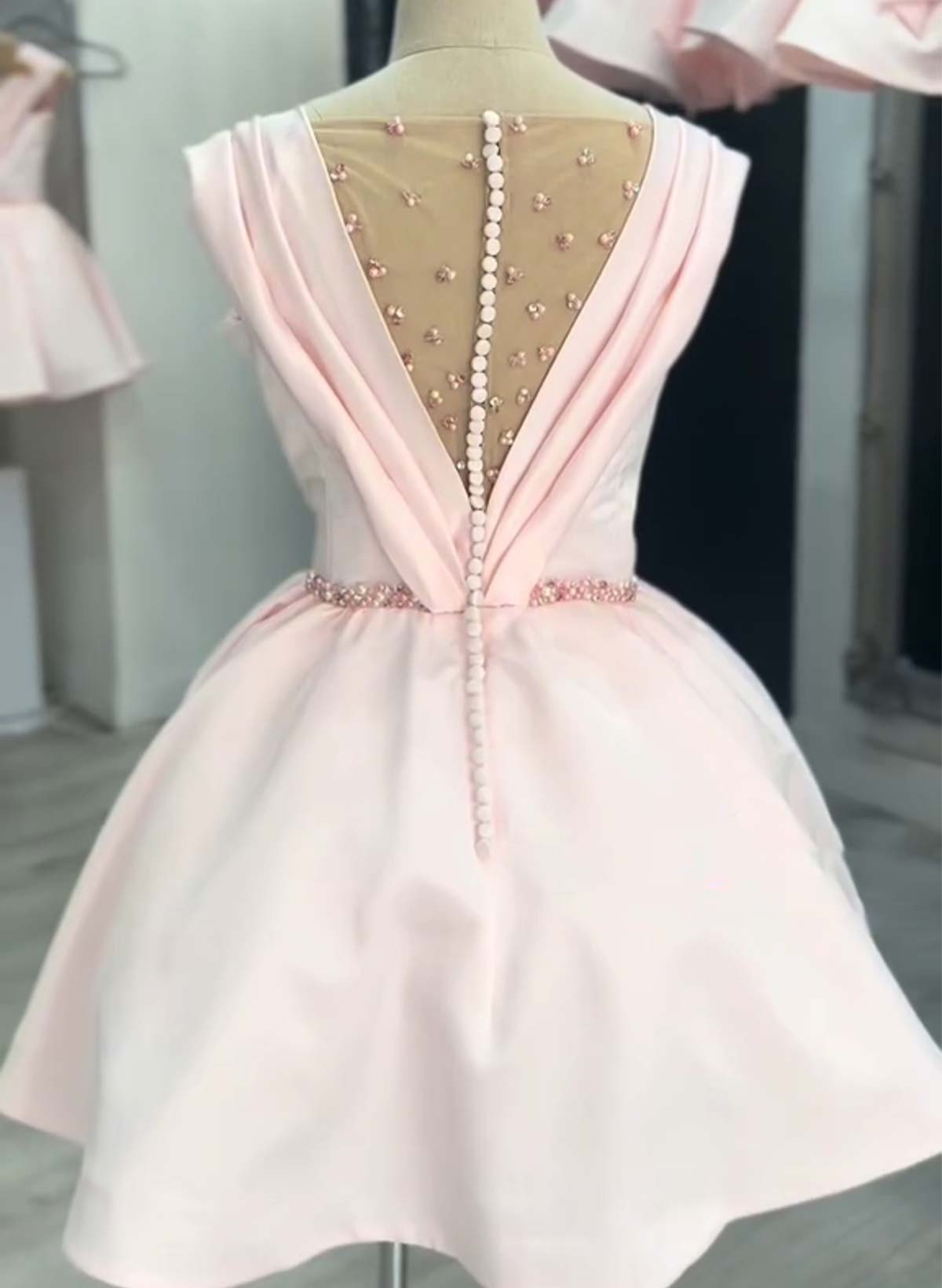 A-Line Sweetheart Cape Sleeves Short/Mini Satin Junior Bridesmaid Dresses With Beading/Sequins