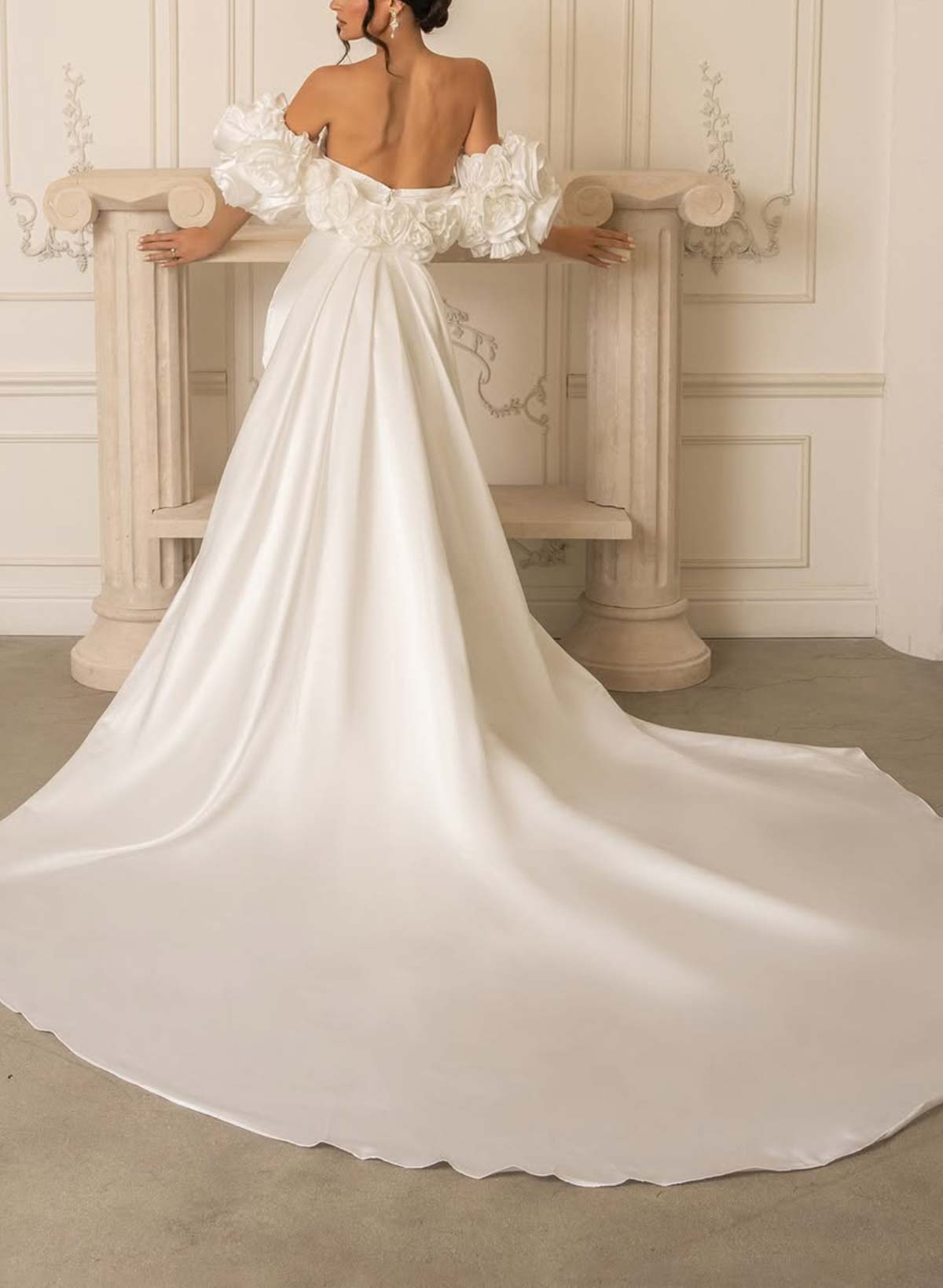 Trumpet/Mermaid Strapless Detachable Sleeves Court Train Matte Satin Wedding Dresses With Flower(s)/High Split