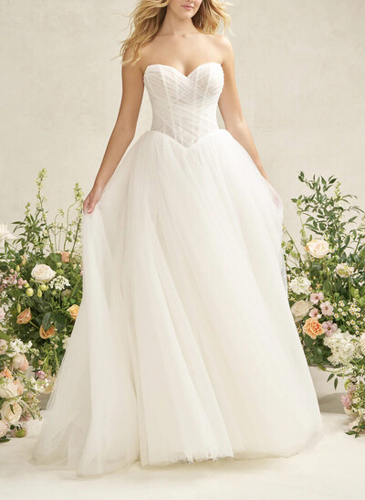 A-Line Sweetheart Sleeveless Court Train Wedding Dresses
