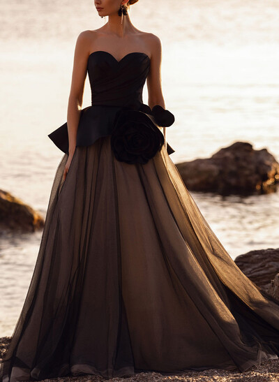 A-Line Sweetheart Sleeveless Court Train Tulle/Twill Satin Wedding Dresses