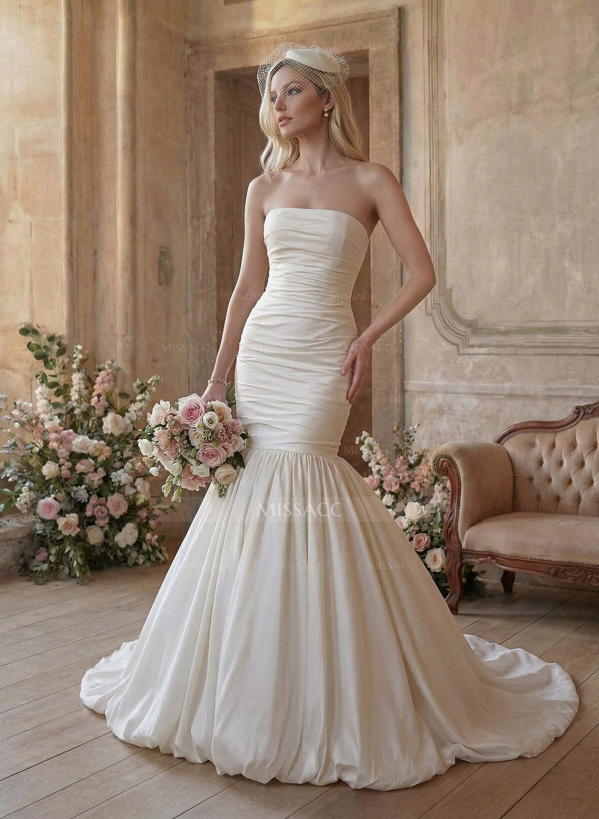 Trumpet/Mermaid Strapless Sleeveless Chapel Train Wedding Dresses With Bubble Hem