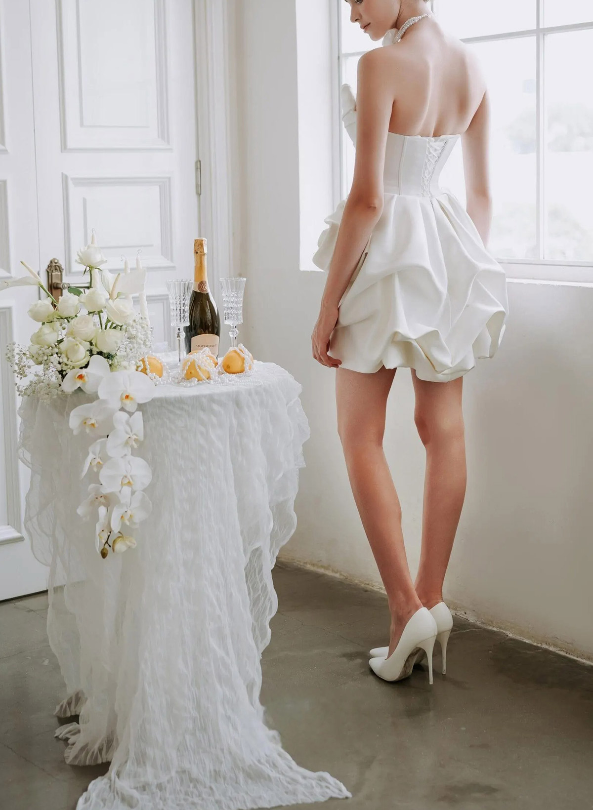 A-Line Strapless Sleeveless Short/Mini Matte Satin Wedding Dresses With Flower(s)/Bubble Hem