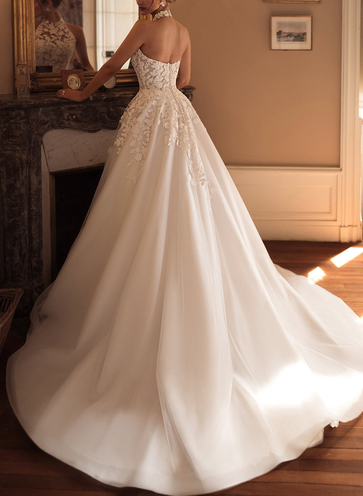 Ball-Gown Halter Sleeveless Court Train Lace/Satin Wedding Dresses With Appliques Lace