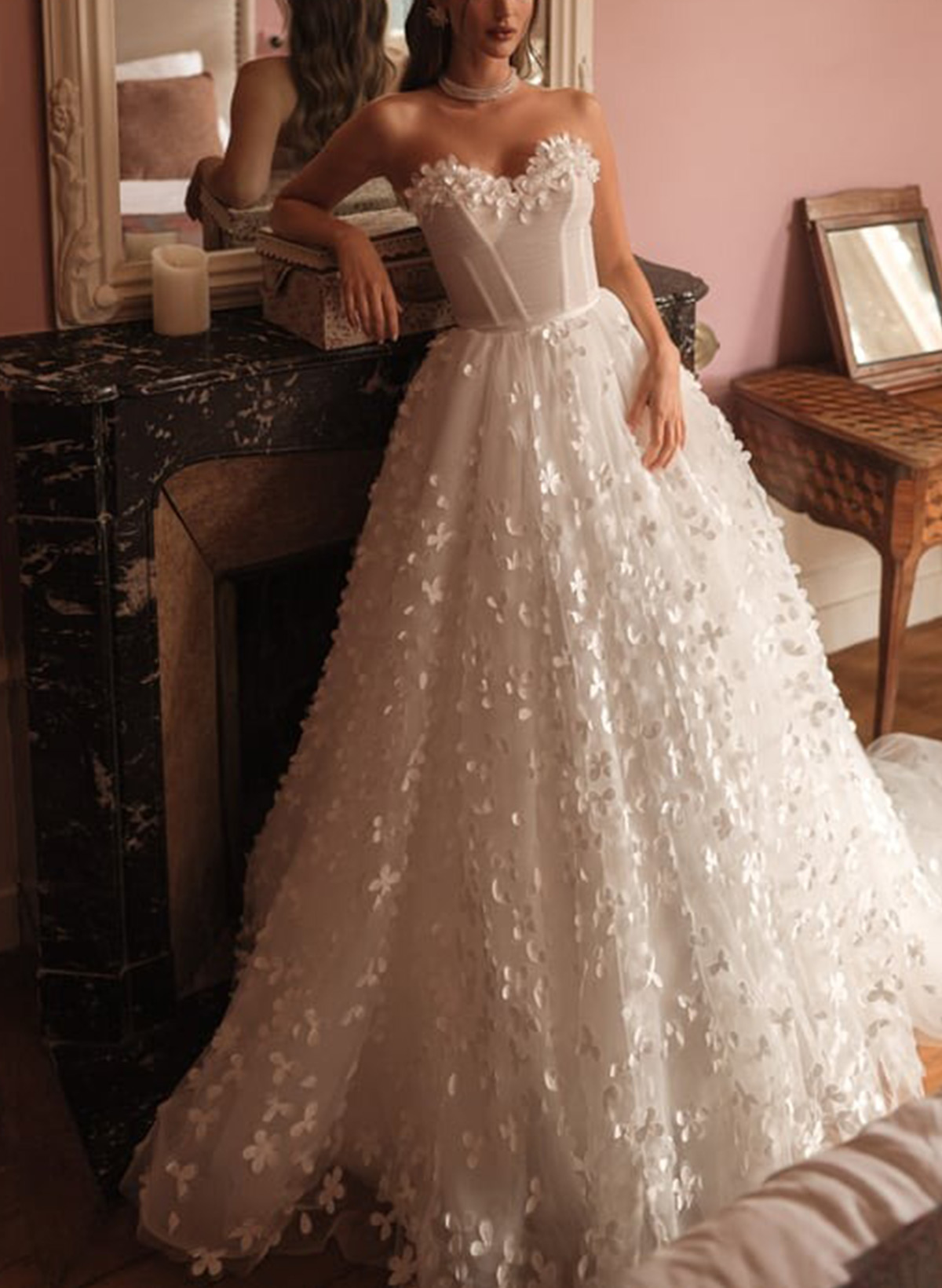 Ball-Gown Sweetheart Sleeveless Cathedral Satin/Tulle Wedding Dresses With 3D Flower(s)