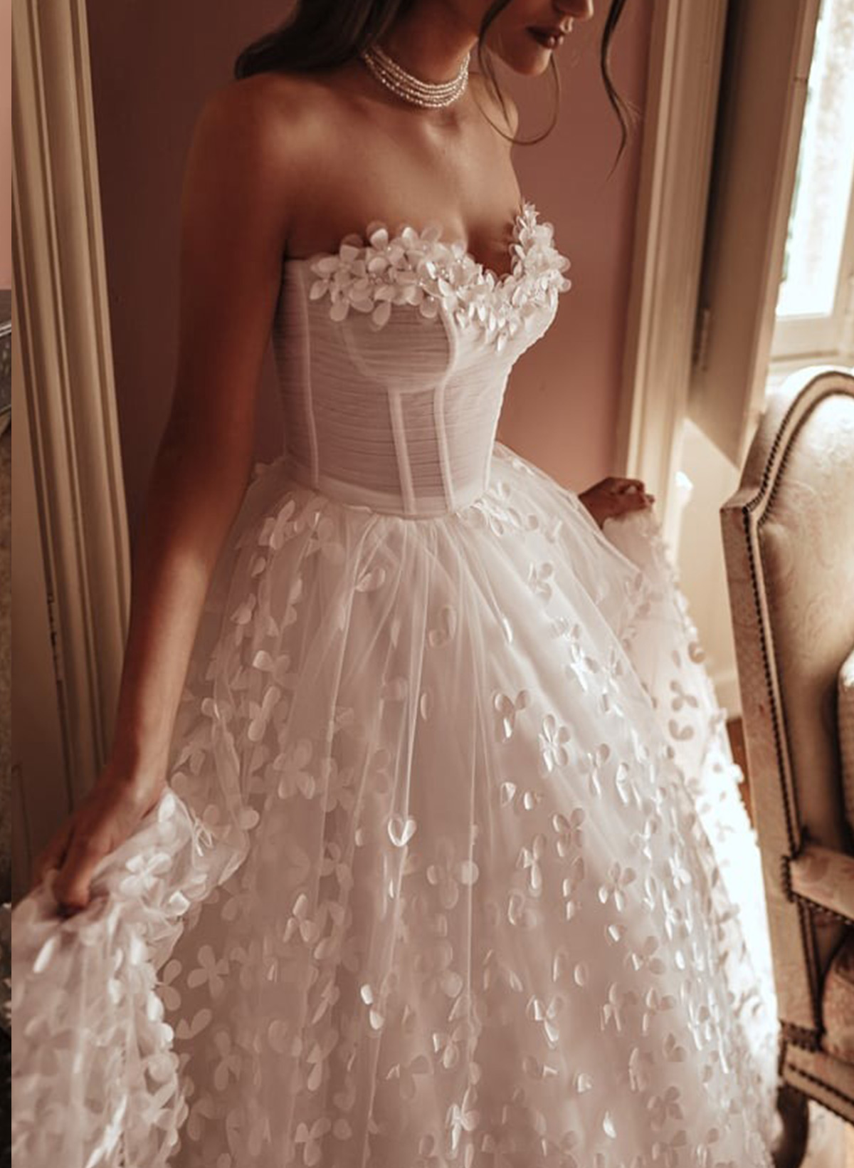 Ball-Gown Sweetheart Sleeveless Cathedral Satin/Tulle Wedding Dresses With 3D Flower(s)