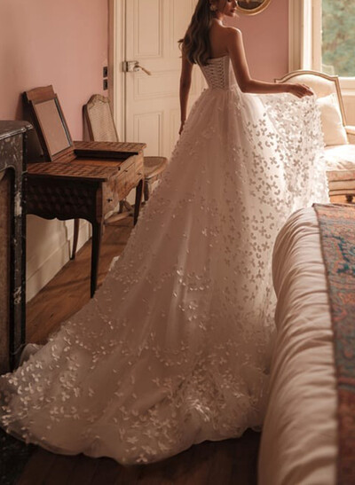 Ball-Gown Sweetheart Sleeveless Cathedral Satin/Tulle Wedding Dresses With 3D Flower(s)