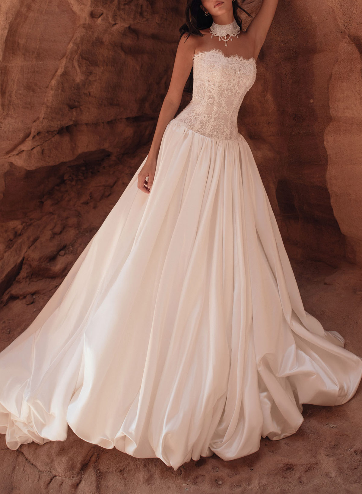 Ball-Gown Strapless Sleeveless Cathedral Lace/Matte Satin Wedding Dresses With Bubble Hem