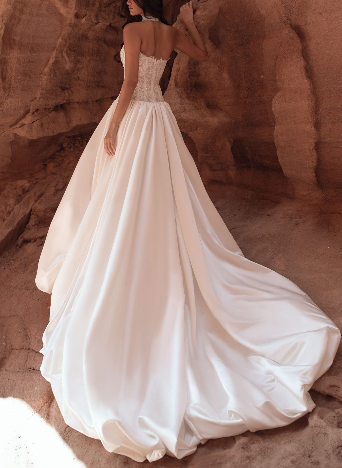 Ball-Gown Strapless Sleeveless Cathedral Lace/Matte Satin Wedding Dresses With Bubble Hem