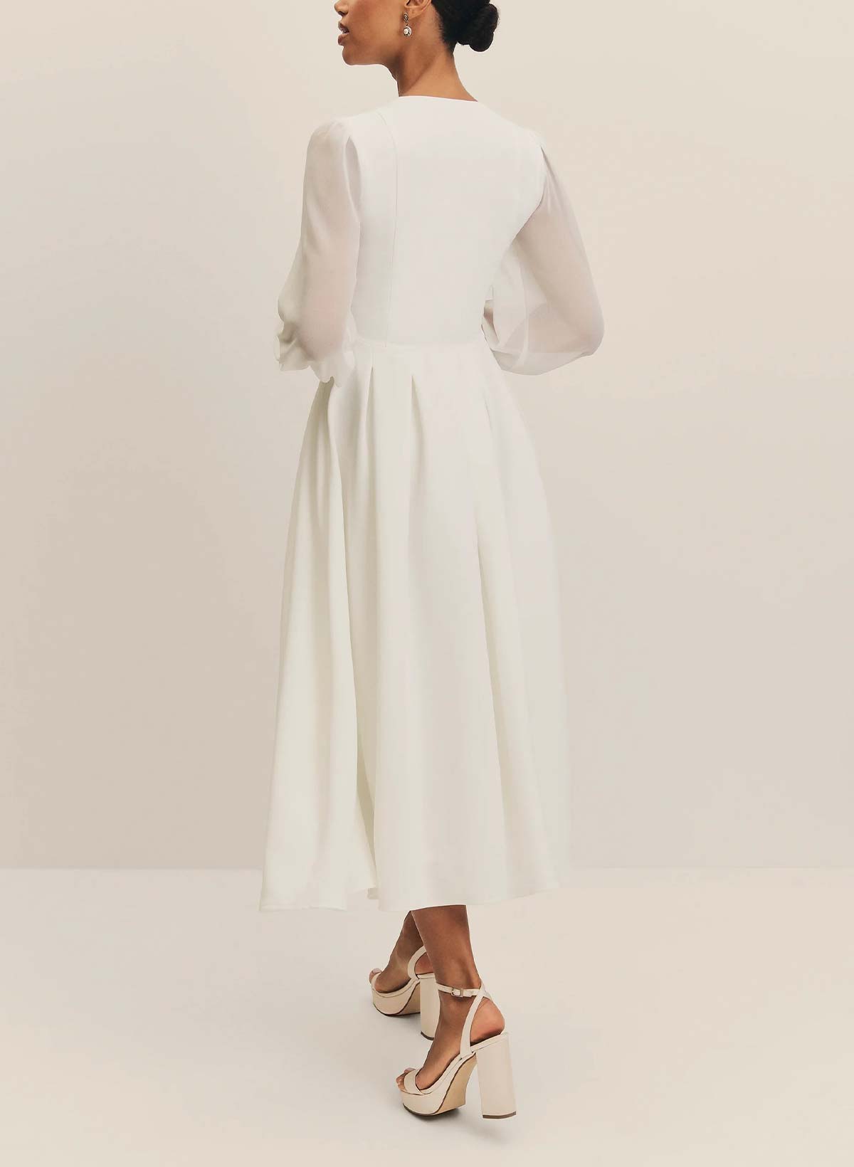 A-Line V-Neck Long Sleeves Tea-Length Chiffon Wedding Dresses