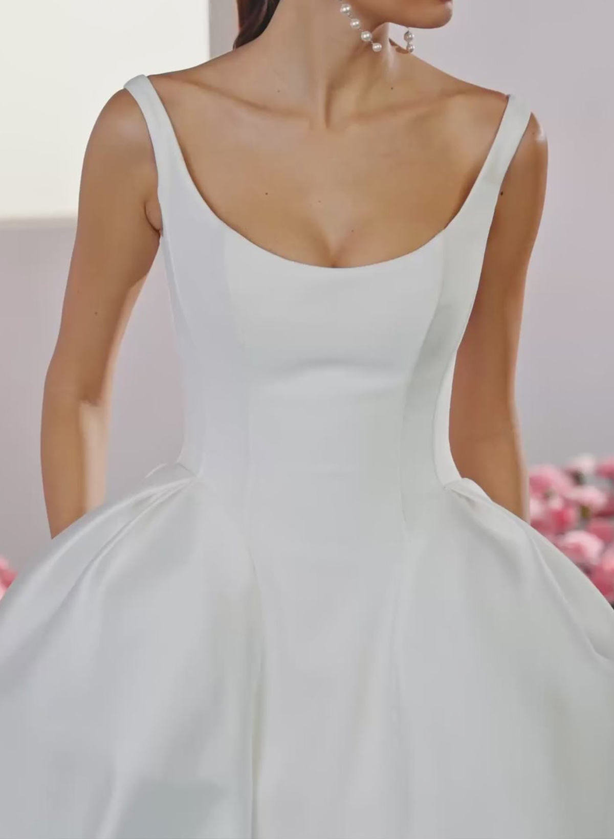 Ball-Gown Square Neckline Sleeveless Court Train Twill Satin Wedding Dresses With Pockets