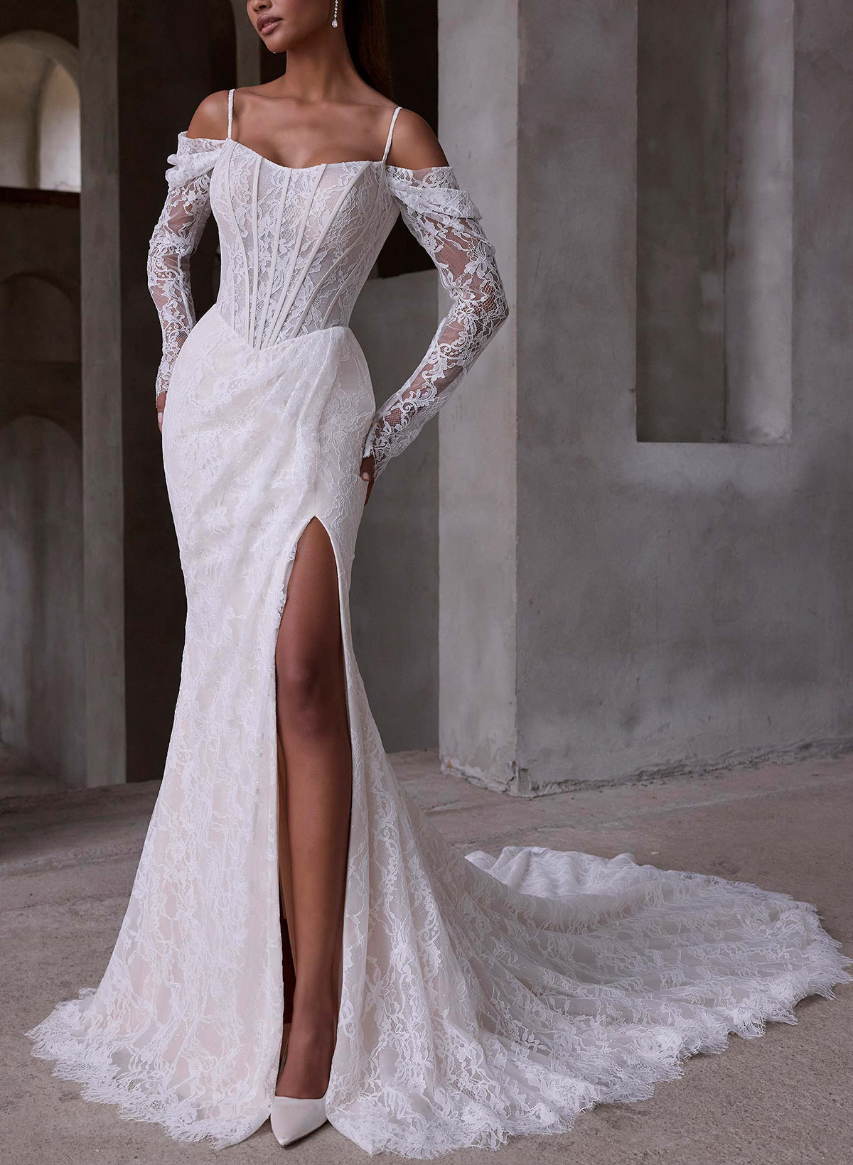 Trumpet/Mermaid V-Neck Long Sleeves/Detachable Sleeves Chapel Train Lace/Tulle Wedding Dresses With High Split