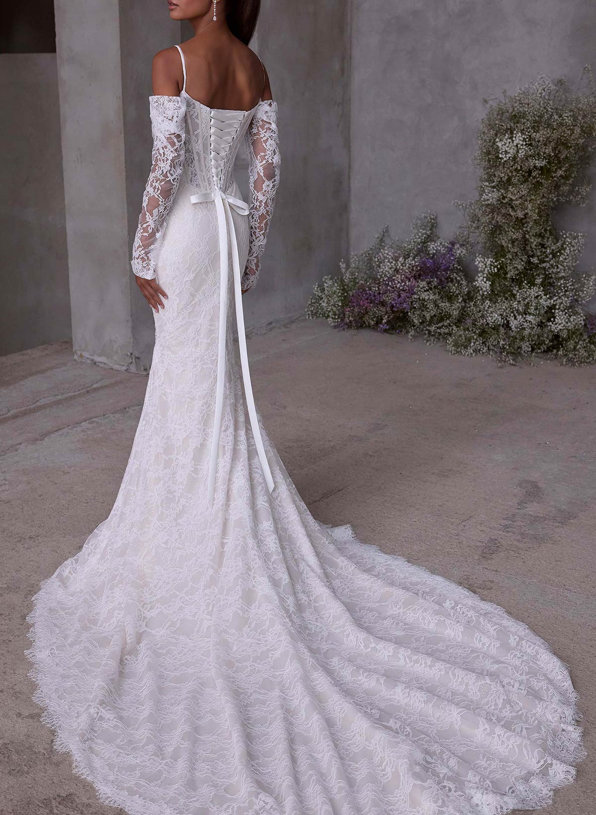 Trumpet/Mermaid V-Neck Long Sleeves/Detachable Sleeves Chapel Train Lace/Tulle Wedding Dresses With High Split