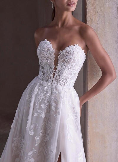 A-Line Sweetheart Sleeveless Chapel Train Lace/Satin/Tulle Wedding Dresses With High Split