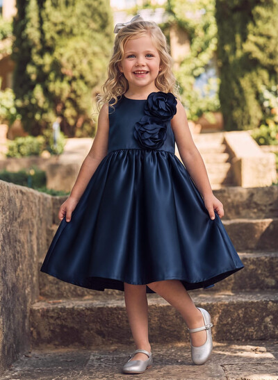 Sleeveless Knee-Length Satin Ball Gown Flower Girl Dress With Scoop Neck And Floral Detail