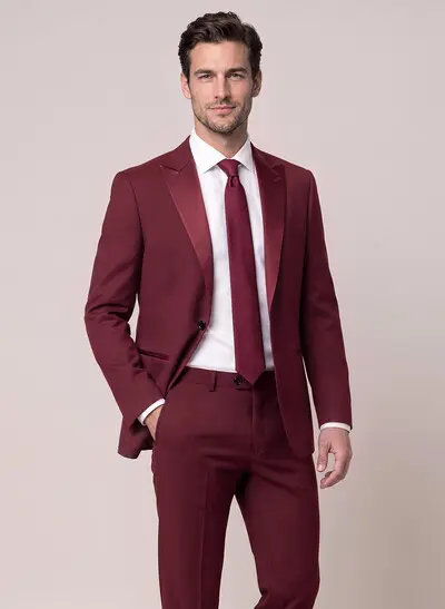 Classic Single-Breasted Blazers With Sharp Lapels