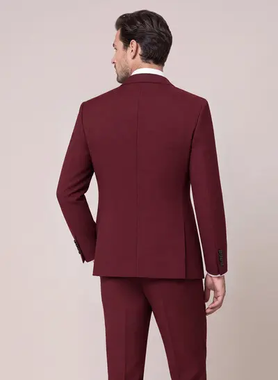 Classic Single-Breasted Blazers With Sharp Lapels