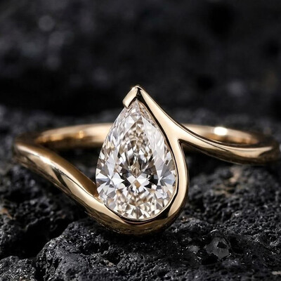 7*10MM Pear Cut Moissanite Engagement Rings In Sterling Silver