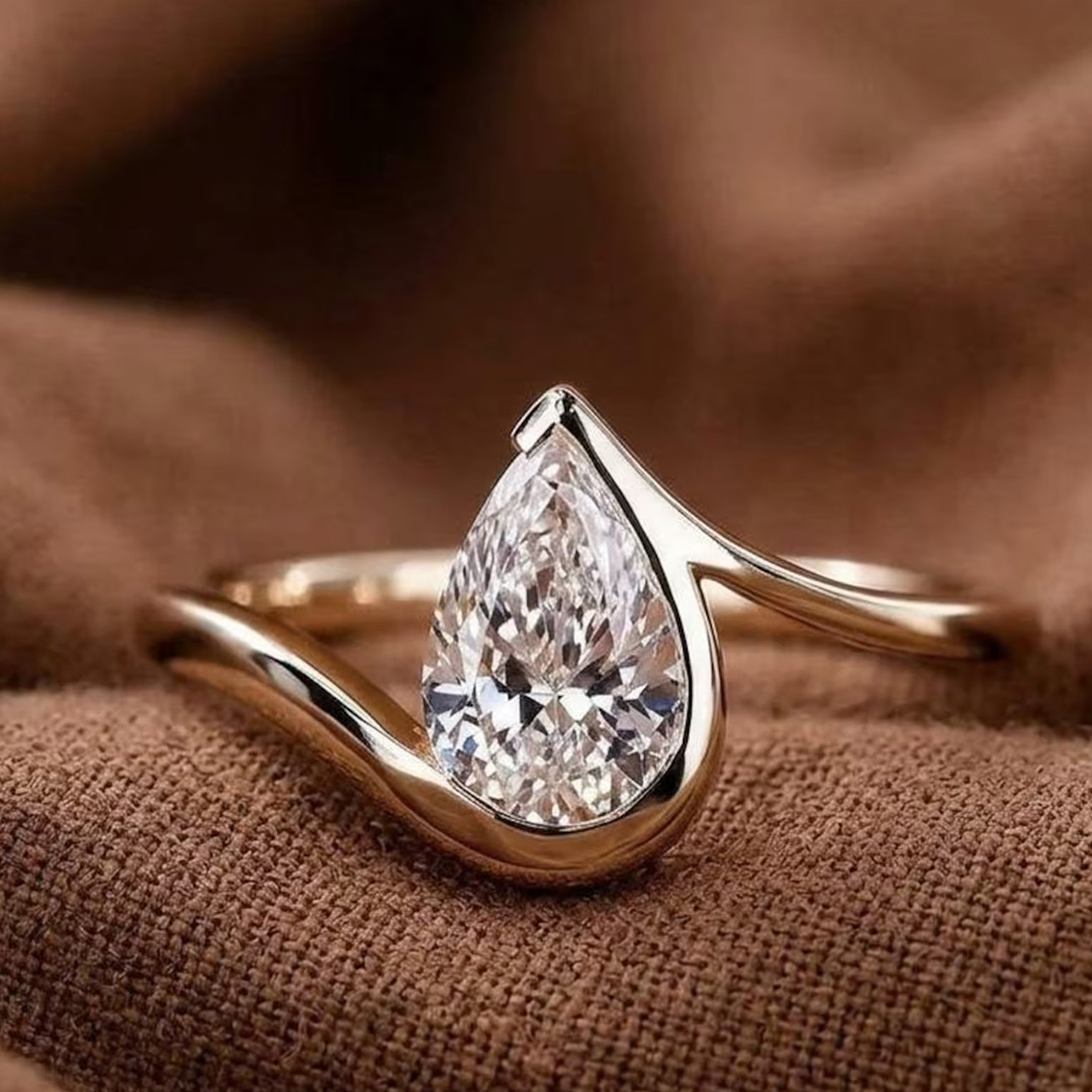 7*10MM Pear Cut Moissanite Engagement Rings In Sterling Silver