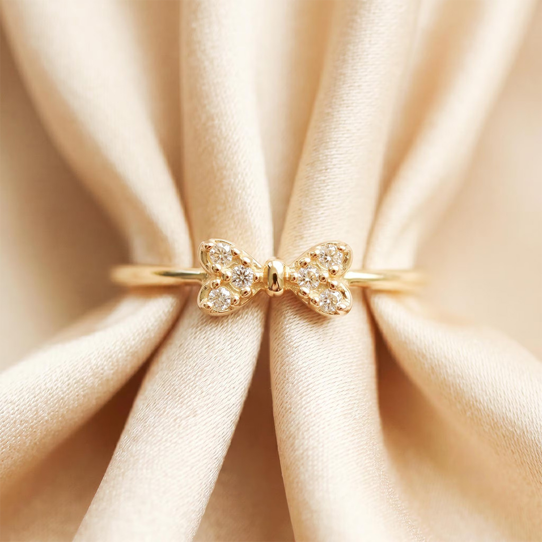 Round Cut Moissanite Engagement Rings In Sterling Silver
