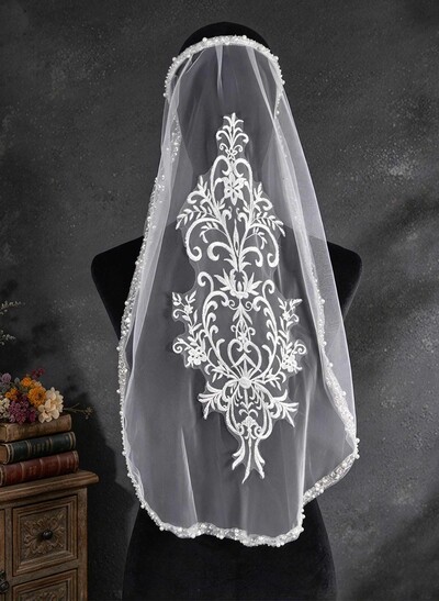 Beaded Edge Rhinestones/Embroidery One-Tier Tulle Fingertip Bridal Veils