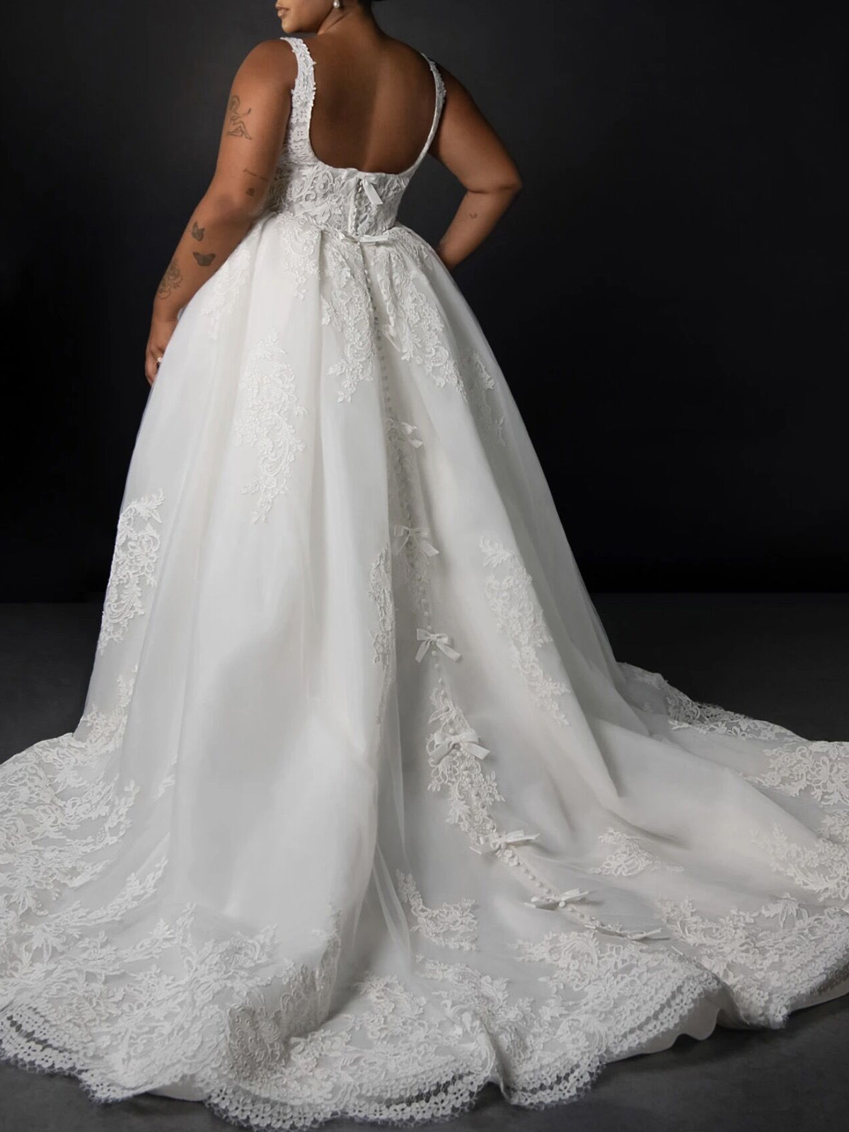 Ball-Gown Square Neckline Sleeveless Court Train Lace/Satin/Tulle Wedding Dresses With Appliques Lace/High Split