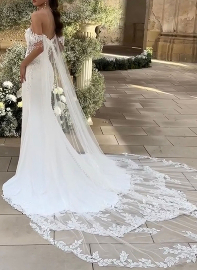 Sheath/Column Sweetheart Sleeveless Chapel Train Tulle/Stretch Satin Wedding Dresses With Lace Appliqués