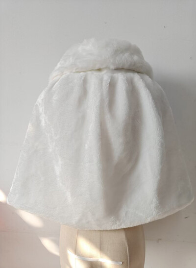 Clasp Faux Fur