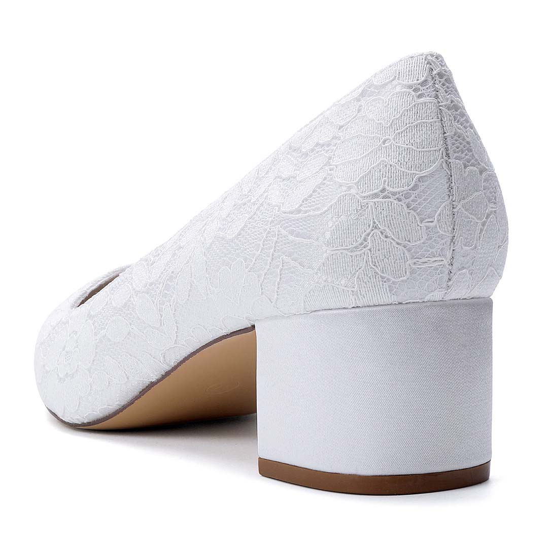Low Heel Lace Pointed Toe Wedding Shoes With Floral/Lace Detail