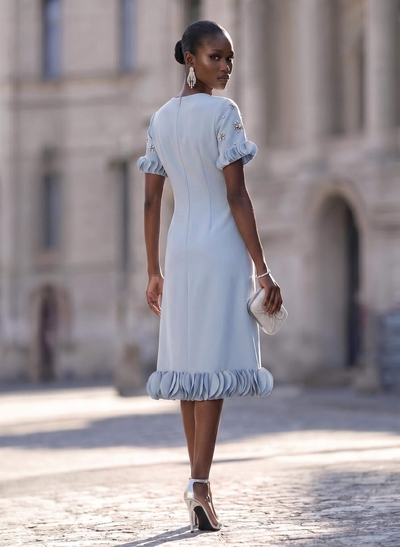 A-Line Scoop Neck Short Sleeves Knee-Length Elastic Satin Cocktail Dresses With Beading