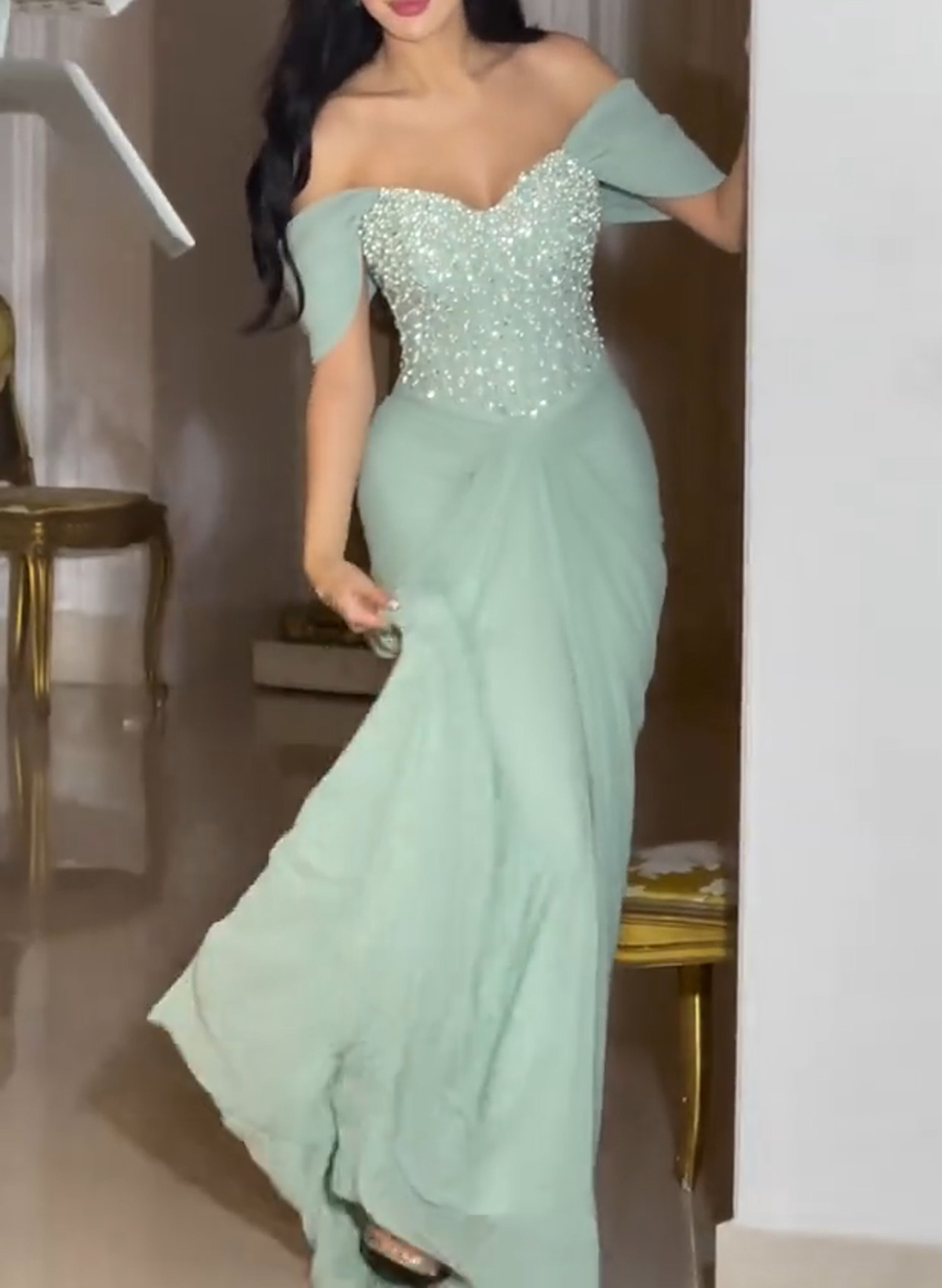 Off-The-Shoulder Sleeveless Floor-Length Chiffon Evening Dresses With Beading/Lace