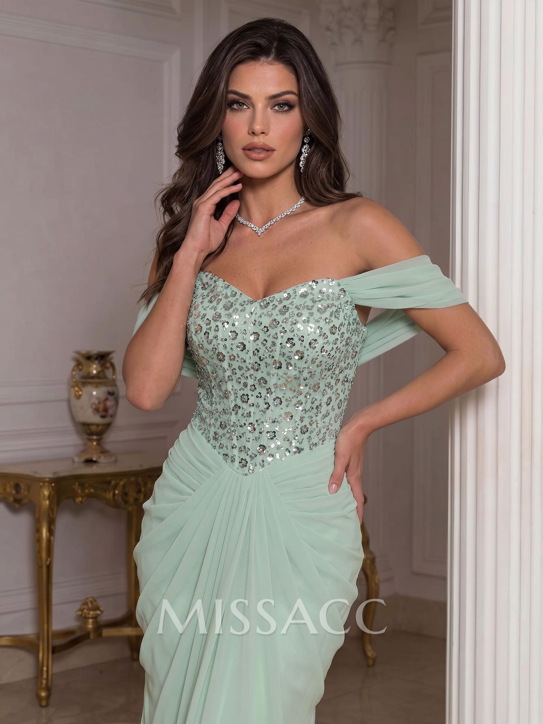 Off-The-Shoulder Sleeveless Floor-Length Chiffon Evening Dresses Off-The-Shoulder Sleeveless Floor-Length Chiffon Evening Dresses