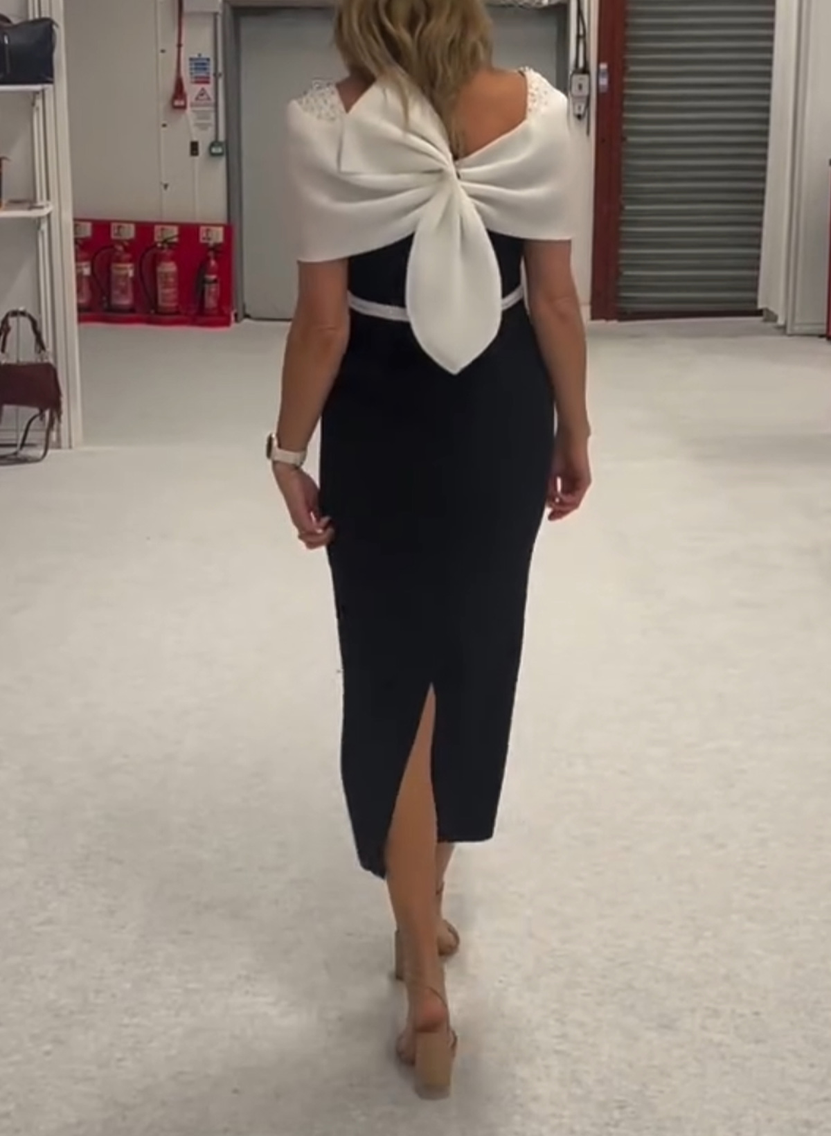 Sheath/Column Square Neckline Short Sleeves Tea-Length Elastic Satin Evening Dresses With Bow(s)