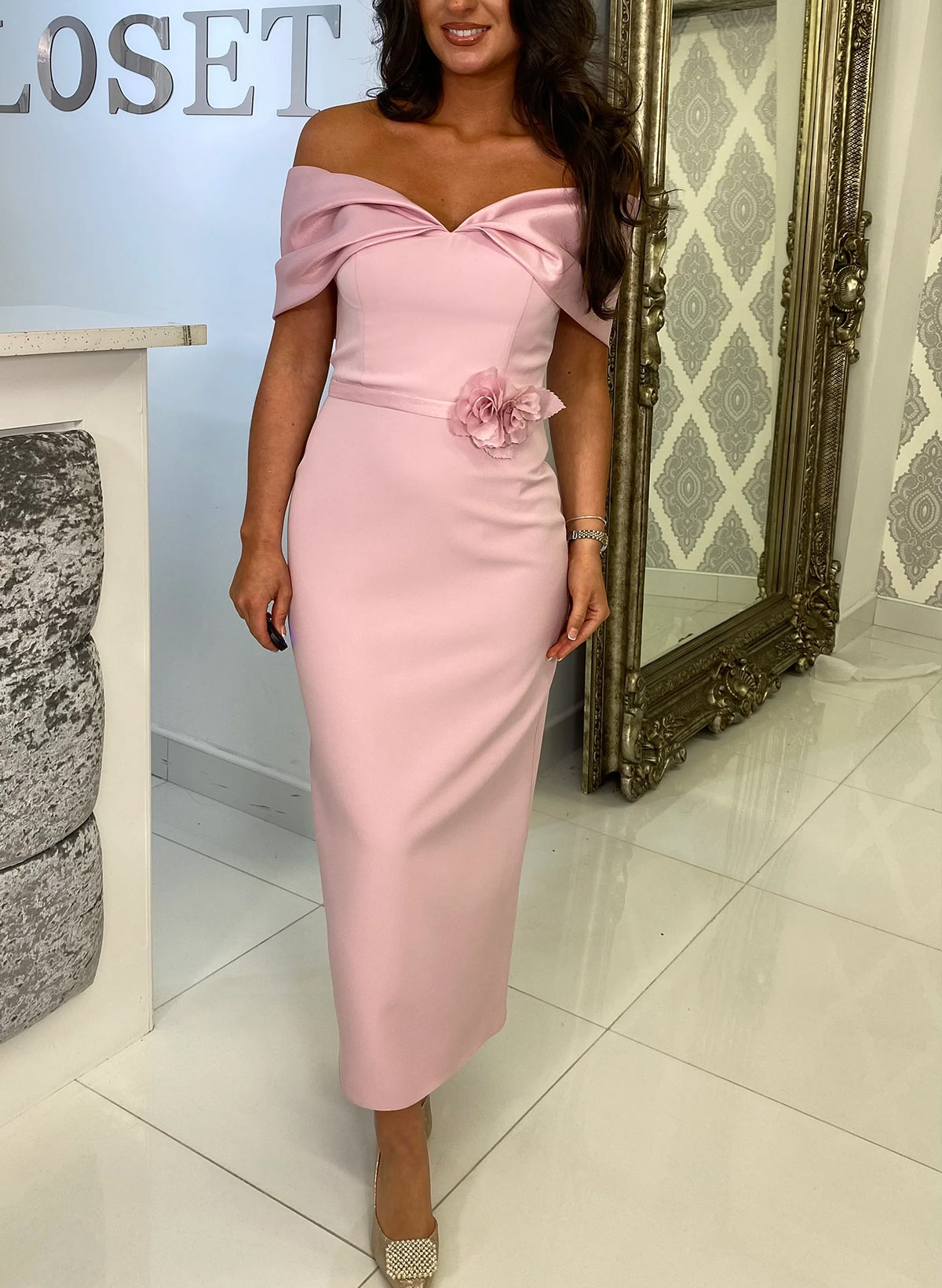 Sheath/Column Off-The-Shoulder Sleeveless Knee-Length Satin/Elastic Satin Evening Dresses With Back Slit