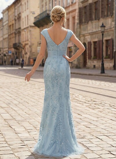 Trumpet/Mermaid V-Neck Cape Sleeves Sweep Train Elastic Satin Mother Of The Bride Dresses With Sequins/Appliques Lace