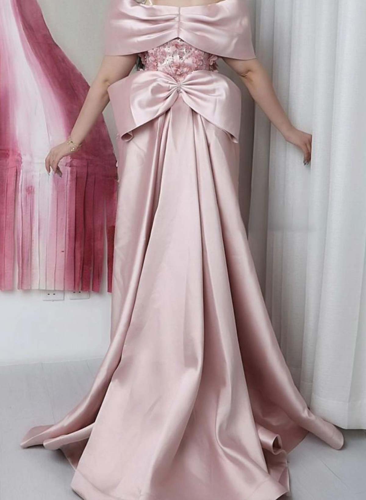Sheath/Column Off-The-Shoulder Sweep Train Lace/Satin Prom Dresses With Bow(s)/Sequins/Flower(s)