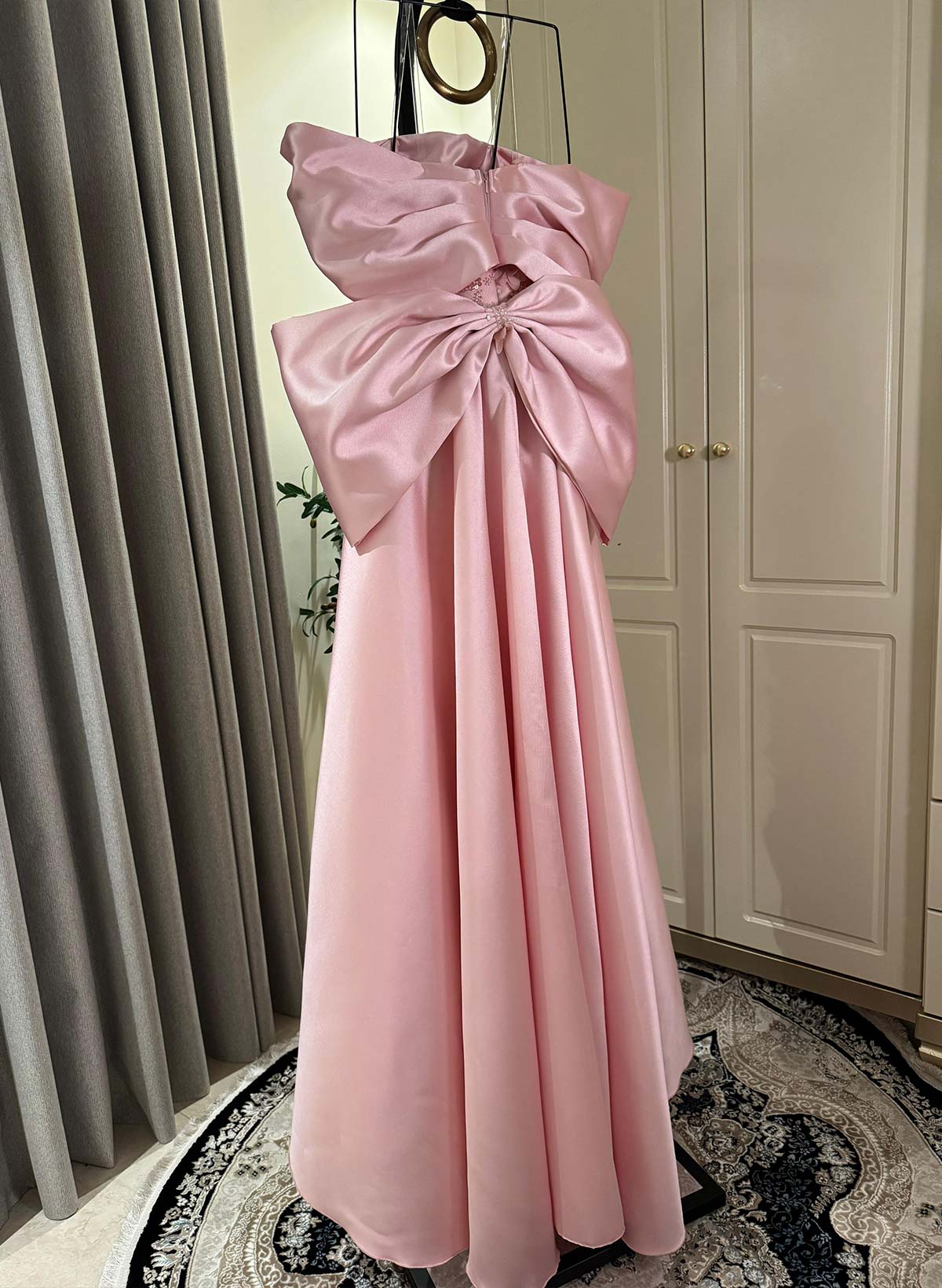 Sheath/Column Off-The-Shoulder Sweep Train Lace/Satin Prom Dresses With Bow(s)/Sequins/Flower(s)