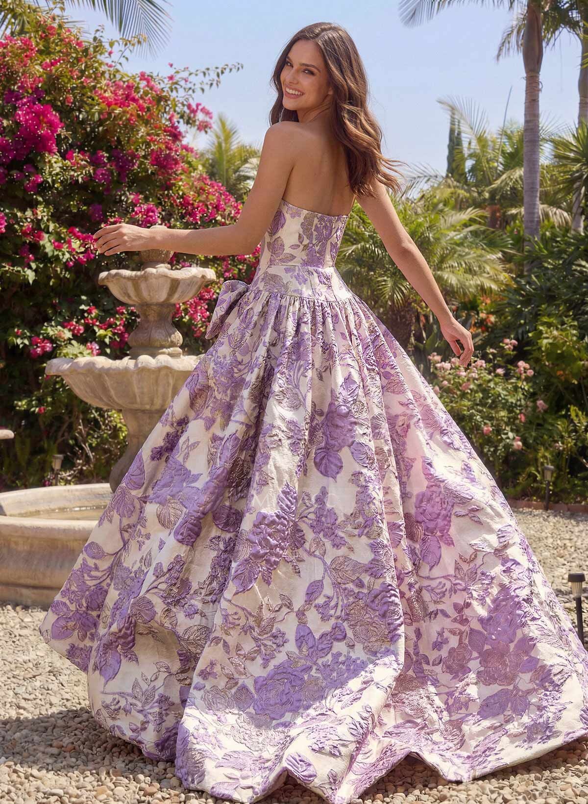 Elegant Ball-Gown Strapless Sleeveless Sweep Train Jacquard Prom Dresses With Bow(s)/Flower(s)