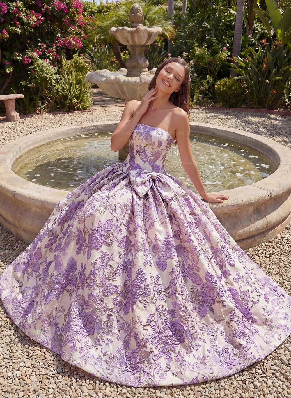 Elegant Ball-Gown Strapless Sleeveless Sweep Train Jacquard Prom Dresses With Bow(s)/Flower(s)