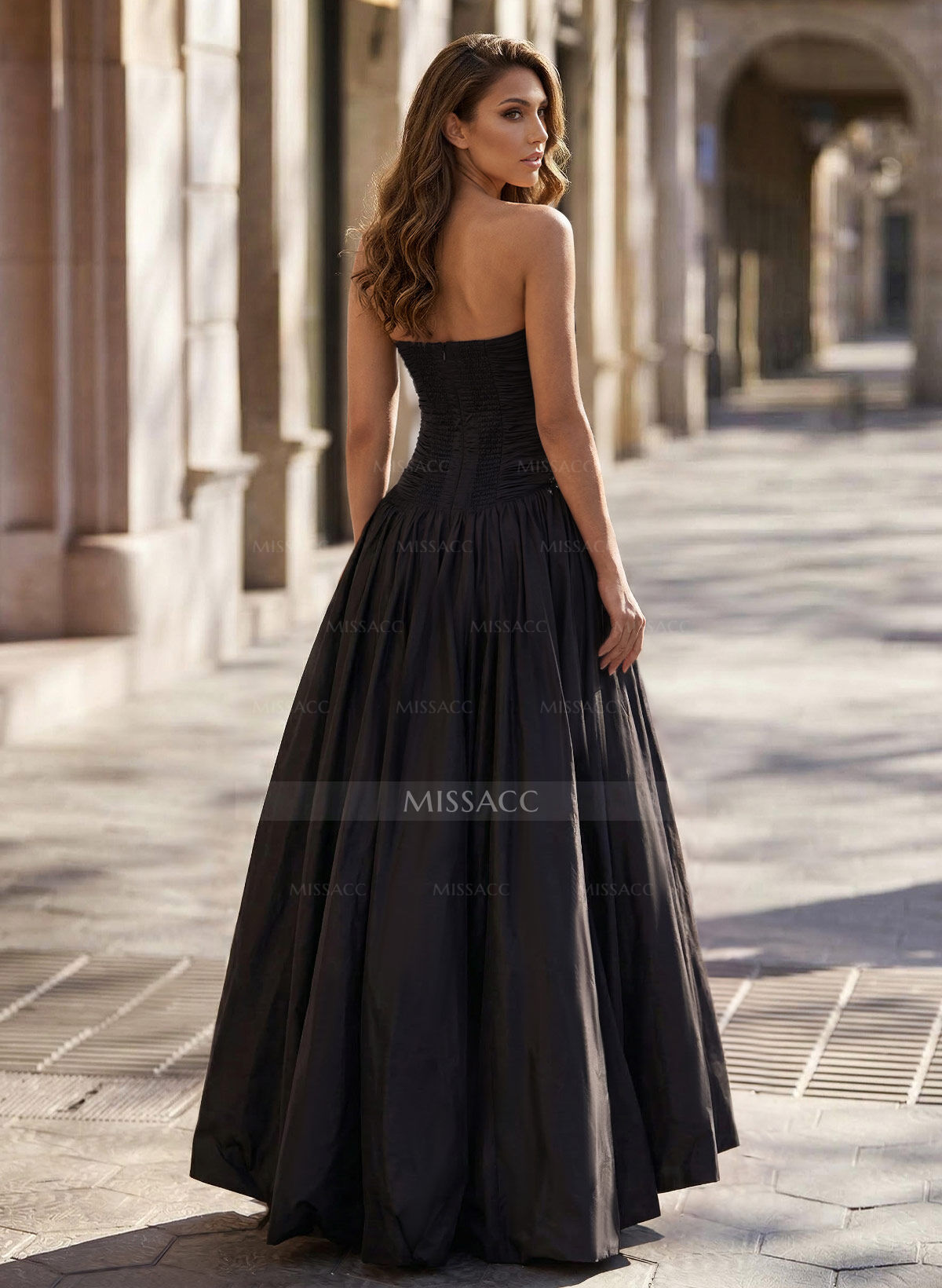 A-Line Strapless Sleeveless Floor-Length Taffeta Prom Dresses With Split Front/Pleated/Bubble Hem