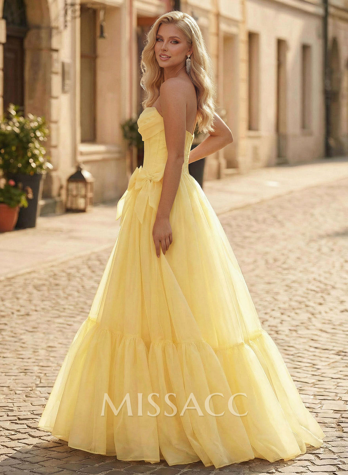 Sweet & Flow A-Line Strapless Sleeveless Floor-Length Organza Prom Dresses With Bow(s)