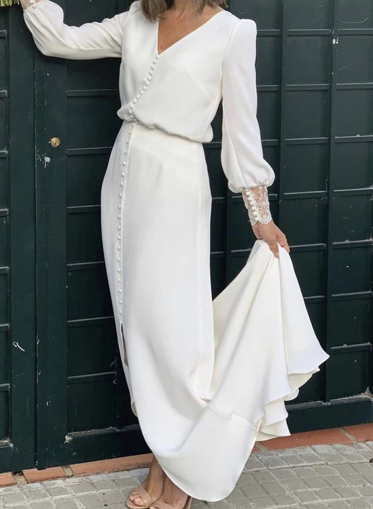 V-Neck Long Sleeves Floor-Length Elastic Satin Wedding Dresses With Split Front/Lace