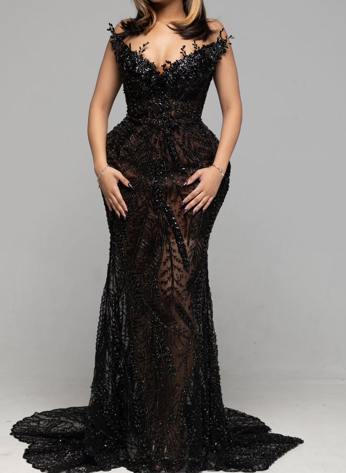 Trumpet/Mermaid V-Neck Sleeveless Sweep Train Wedding Dresses With Lace