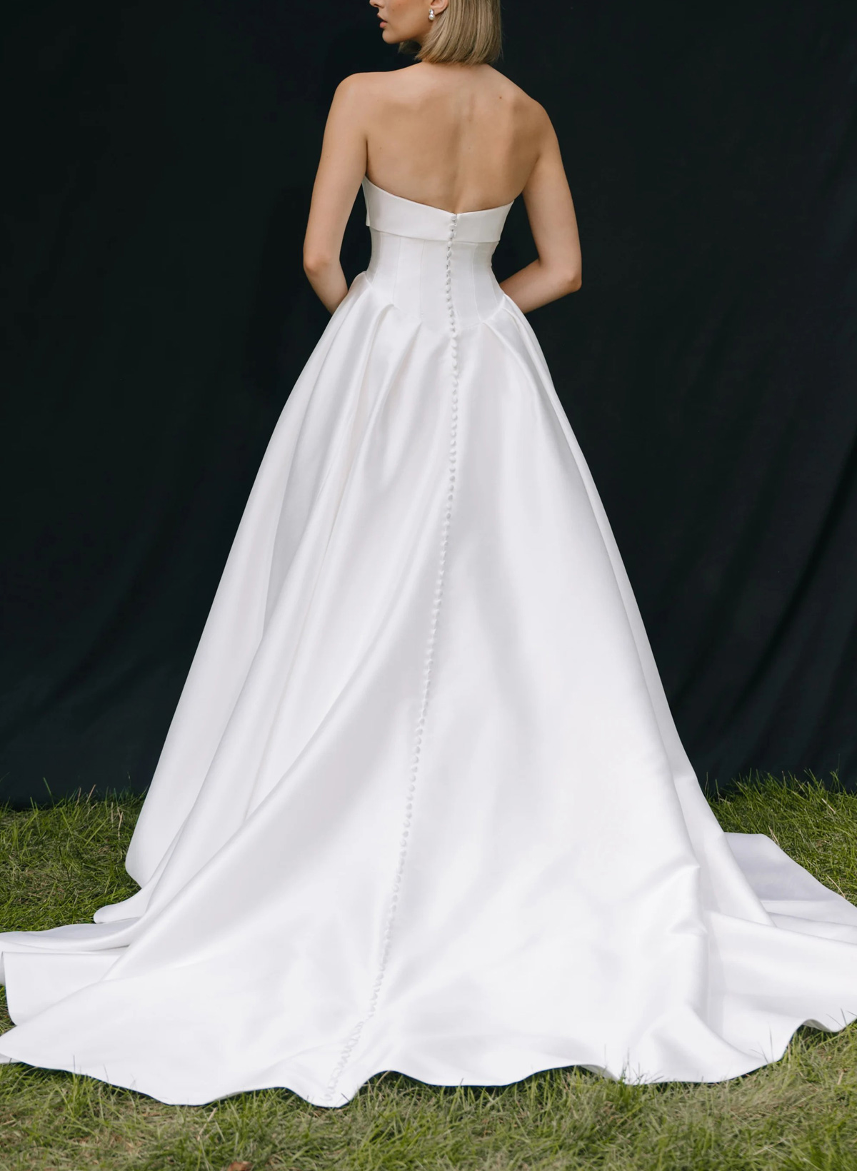 Bride Ball-Gown Sweetheart Sleeveless Court Train Satin Wedding Dress With Bow