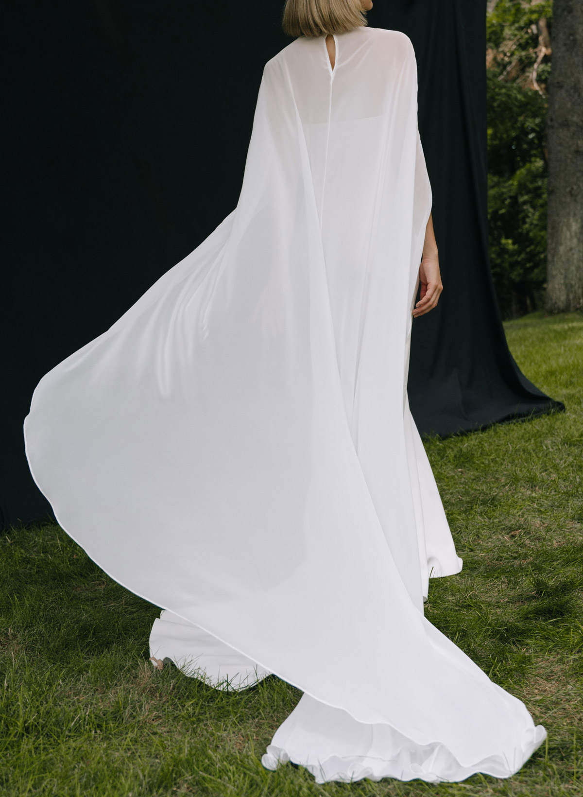 Mermaid Scoop Neck Cape Sleeves Sweep Train Chiffon/Elastic Satin Wedding Dress