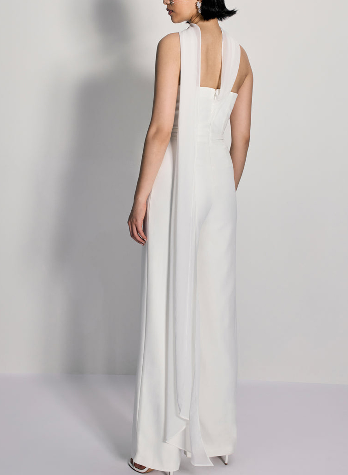 Jumpsuit/Pantsuit Halter Sleeveless Floor-Length Chiffon/Elastic Satin Wedding Dress