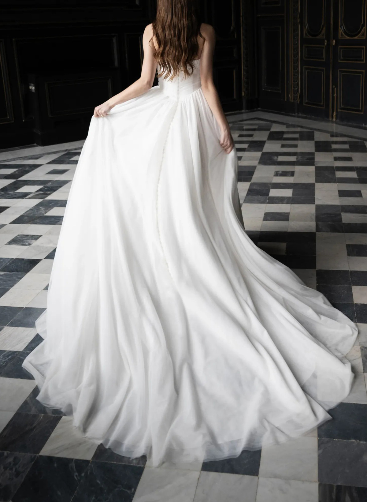 Ball-Gown One-Shoulder Sleeveless Chapel Train Chiffon Wedding DressWith Pockets