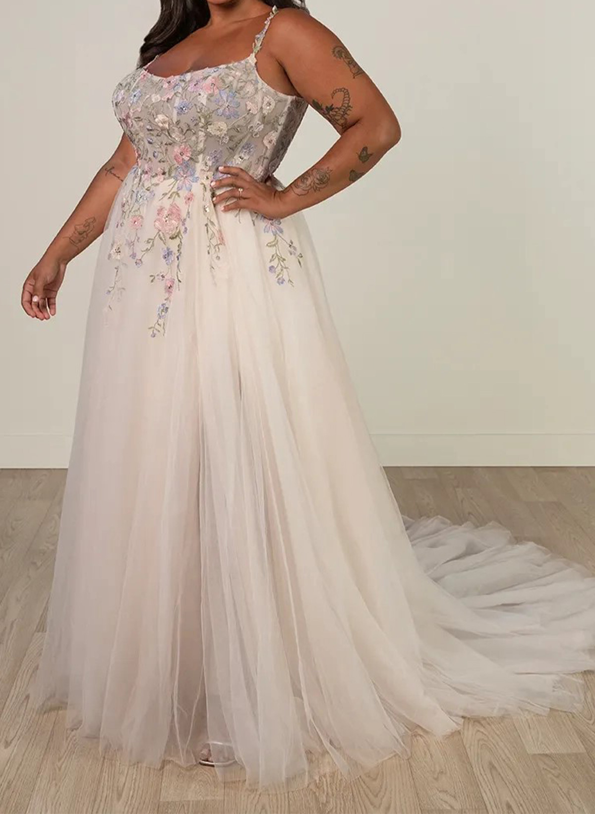 A-Line Square Neckline Sleeveless Sweep Train Lace/Satin Wedding Dresses With Flower(s)